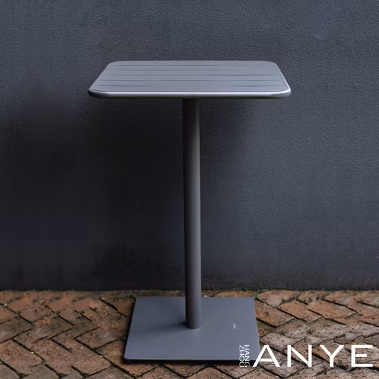 European Outdoor Leisure Style Metal Folding Garden Table and Coffee Shop Chair Furniture Set